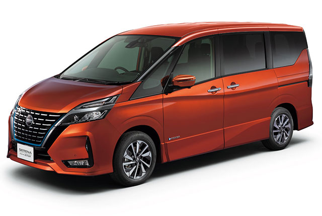 セレナ　e-POWER X 2DW